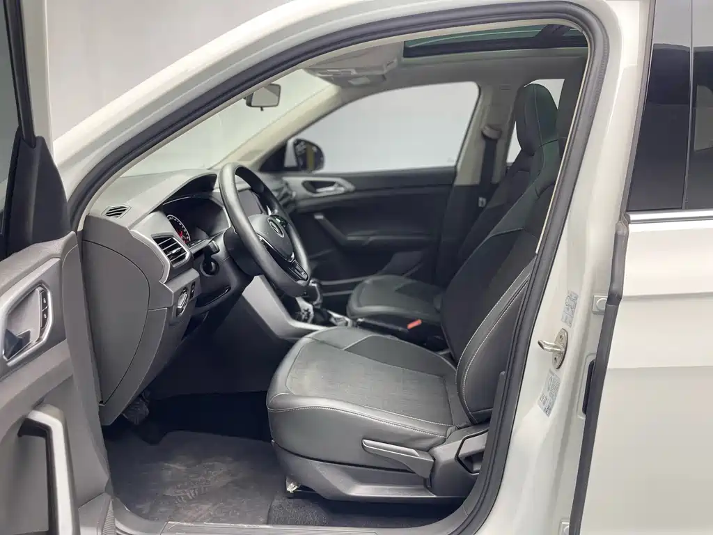Volkswagen Tiguan 2021 1.5L Automatic Comfort Edition 2021 - thumbnail 26