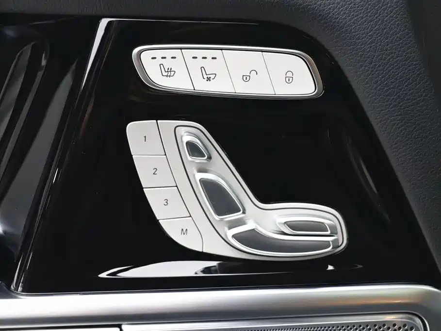 Mercedes-Benz Mercedes-Benz G-Class 2023 G 400 d Euro-spec 2025 - thumbnail 12