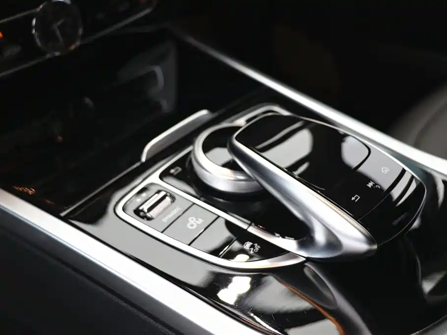 Mercedes-Benz Mercedes-Benz G-Class 2023 G 400 d Euro-spec 2025 - thumbnail 14