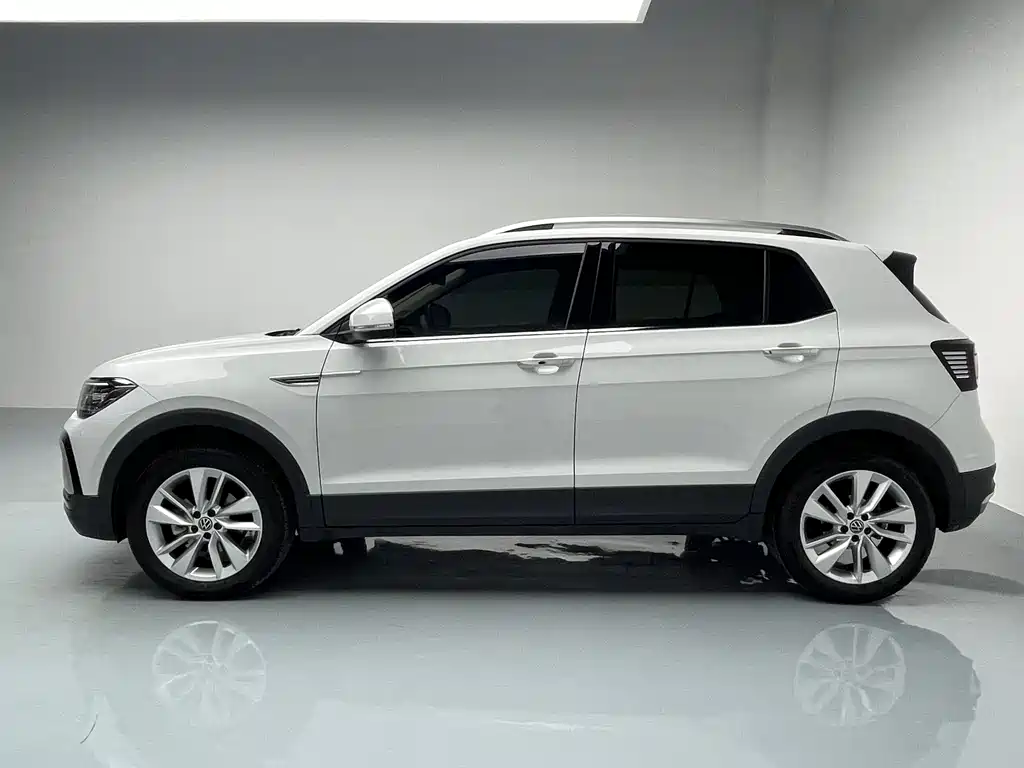 Volkswagen Tharu 2023 300TSI DSG Comfort Edition 2024 - thumbnail 4