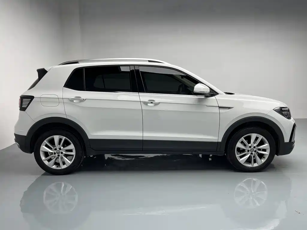 Volkswagen Tharu 2023 300TSI DSG Comfort Edition 2024 - thumbnail 5