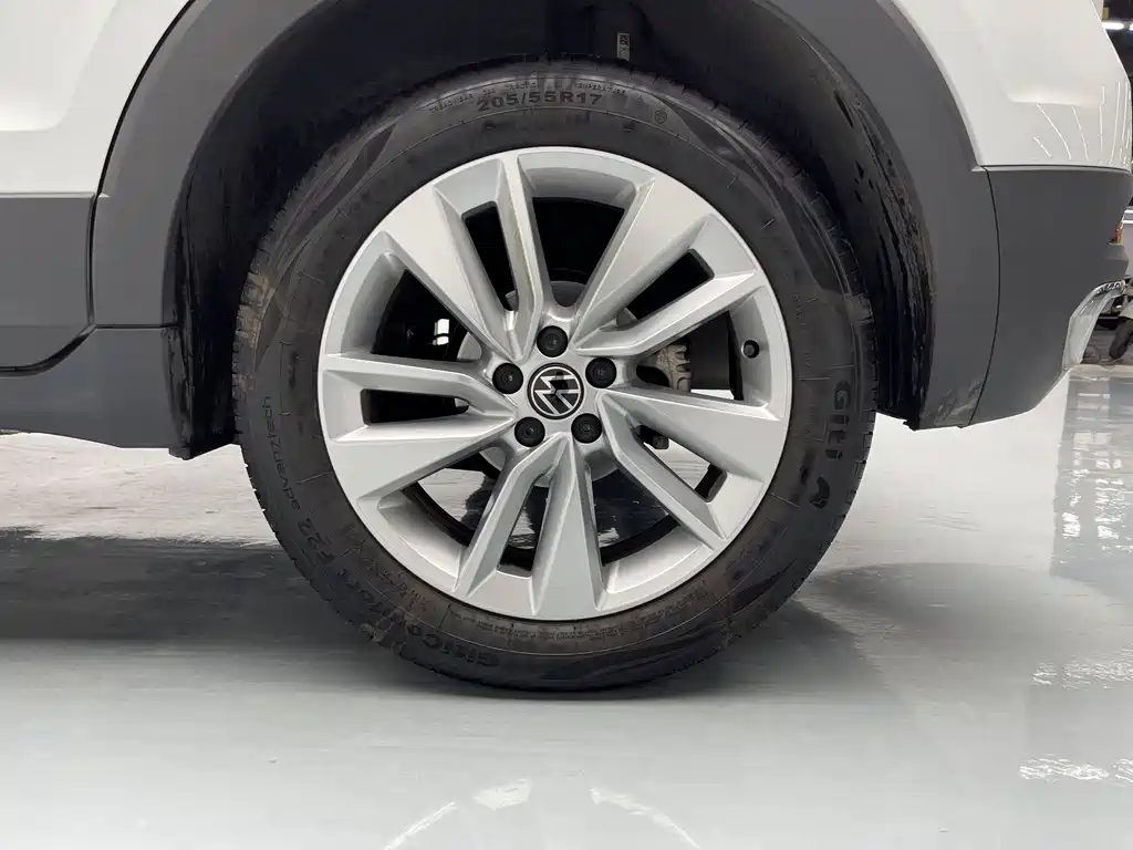 Volkswagen Tharu 2023 300TSI DSG Comfort Edition 2024 - thumbnail 7