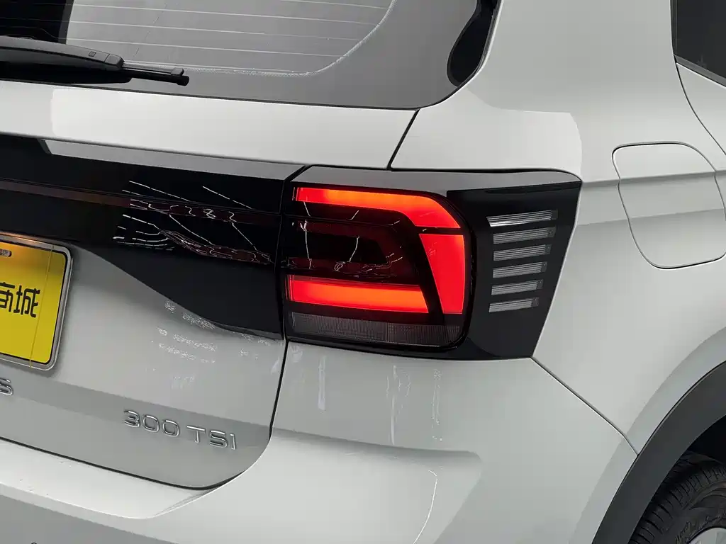 Volkswagen Tharu 2023 300TSI DSG Comfort Edition 2024 - thumbnail 14