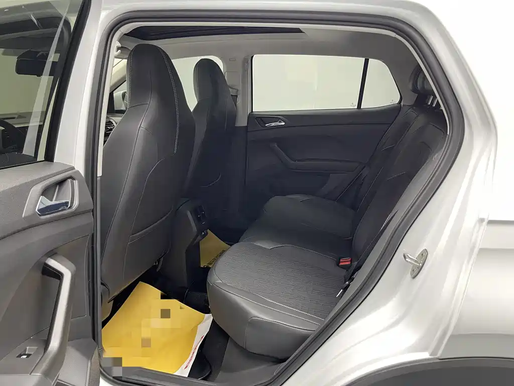 Volkswagen Tharu 2023 300TSI DSG Comfort Edition 2024 - thumbnail 22