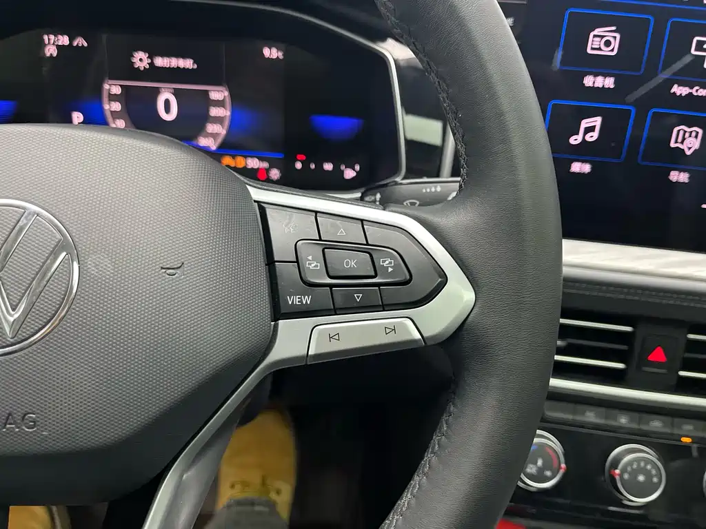 Volkswagen Volkswagen Sagitar 2023 300TSI DSG Comfortline 2023 - thumbnail 14