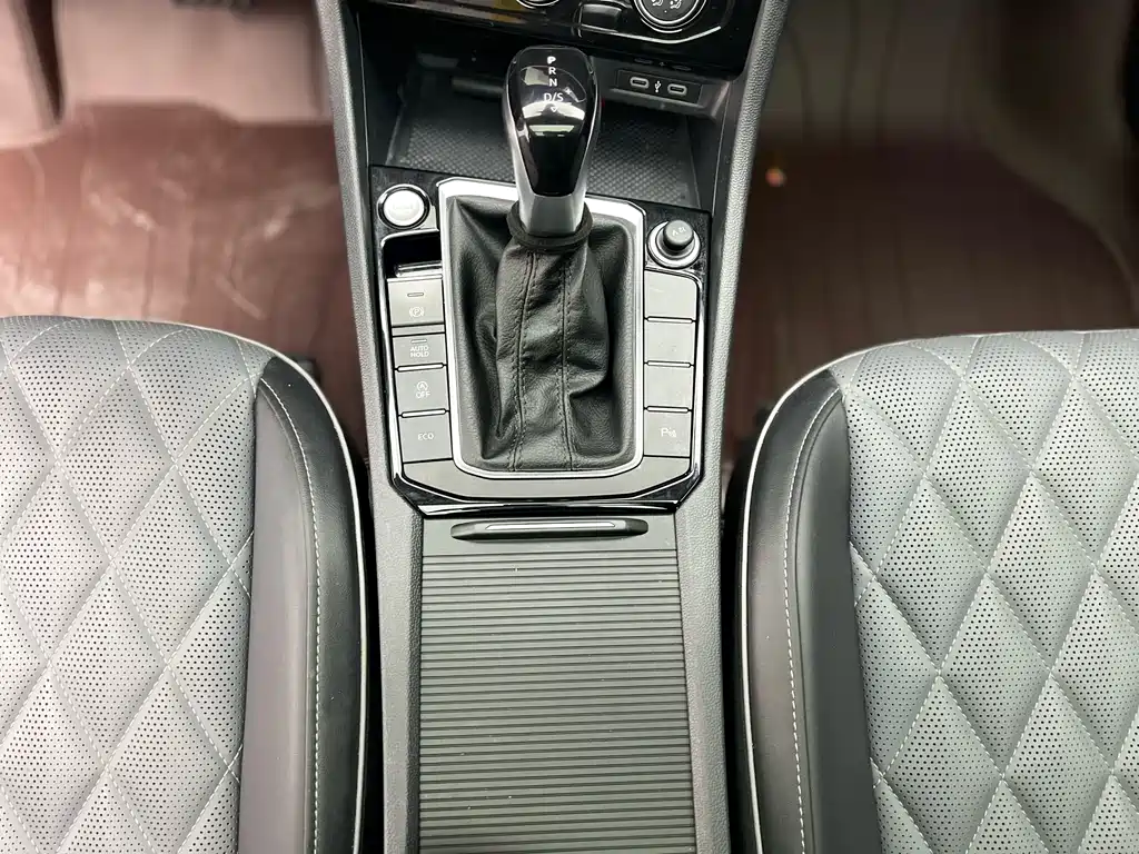 Volkswagen Volkswagen Sagitar 2023 300TSI DSG Comfortline 2023 - thumbnail 17