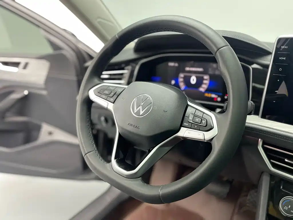 Volkswagen Volkswagen Sagitar 2023 300TSI DSG Comfortline 2023 - thumbnail 20
