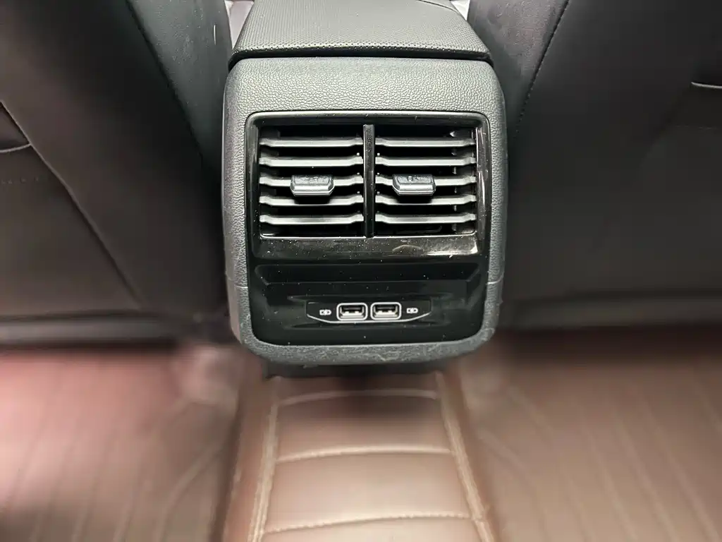 Volkswagen Volkswagen Sagitar 2023 300TSI DSG Comfortline 2023 - thumbnail 22