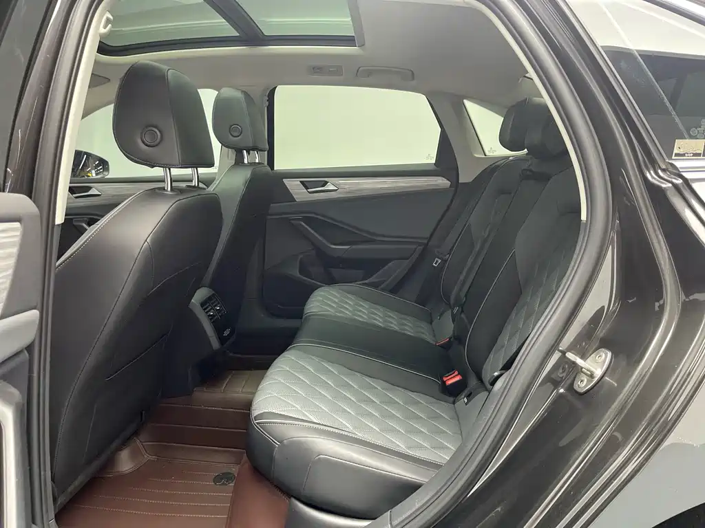 Volkswagen Volkswagen Sagitar 2023 300TSI DSG Comfortline 2023 - thumbnail 23