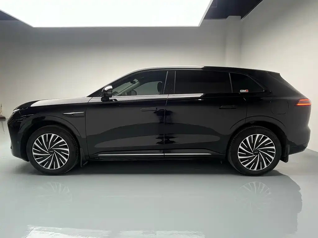 Jetour StarMap ET 2024 Pure Electric 540 Pro AWD Version 2024 - thumbnail 5