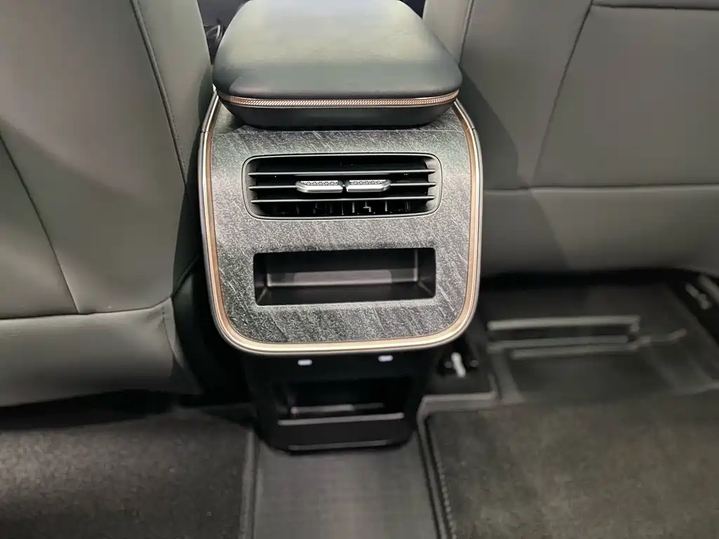 Jetour StarMap ET 2024 Pure Electric 540 Pro AWD Version 2024 - thumbnail 19