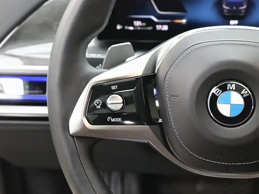 BMW BMW 7 Series 2023 Model Year Facelift 740Li M Sport Package 2025 - thumbnail 18