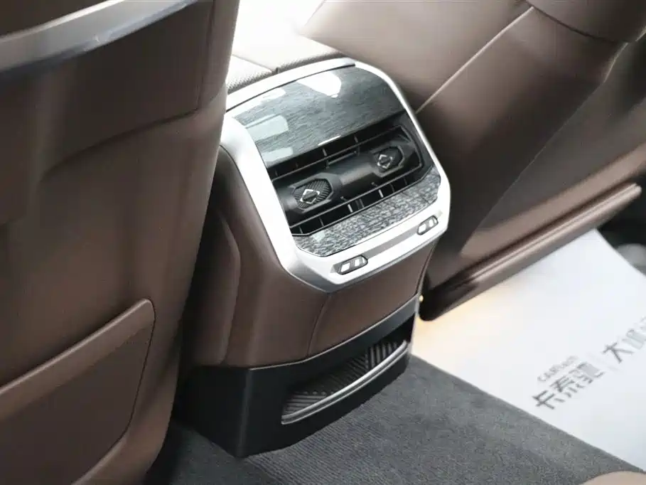 BMW BMW 7 Series 2023 Model Year Facelift 740Li M Sport Package 2025 - thumbnail 22