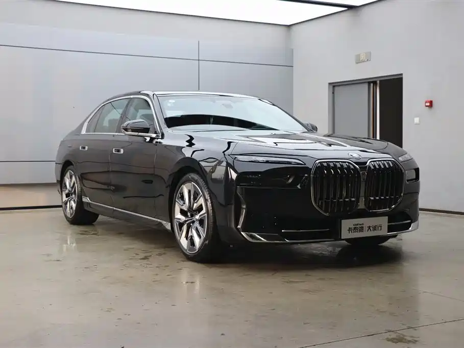BMW BMW 7 Series 2023 Model Year Facelift 740Li M Sport Package 2025 - thumbnail 26