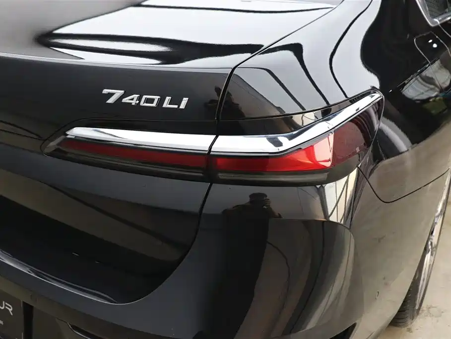 BMW BMW 7 Series 2023 Model Year Facelift 740Li M Sport Package 2025 - thumbnail 30