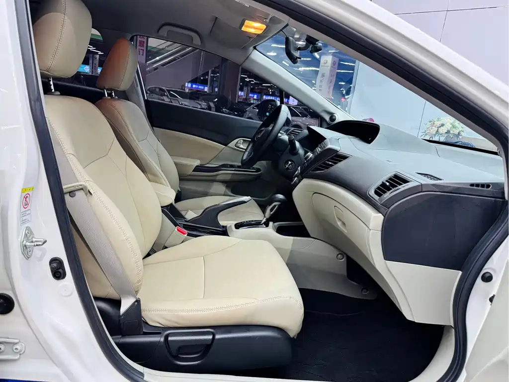 Honda Honda Civic 2014 1.8L Automatic Classic Edition 2015 - thumbnail 14