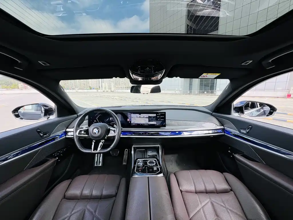 BMW BMW 7 Series 2023 740Li M Sport Package Premium Model 2025 - thumbnail 7