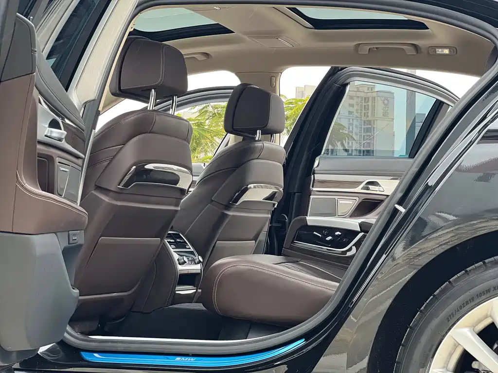 BMW BMW 7 Series 2019 730Li Luxury Package 2020 - thumbnail 5