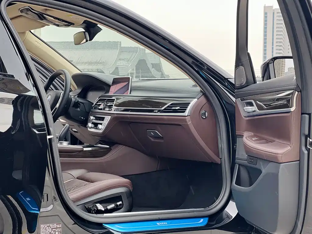 BMW BMW 7 Series 2019 730Li Luxury Package 2020 - thumbnail 6