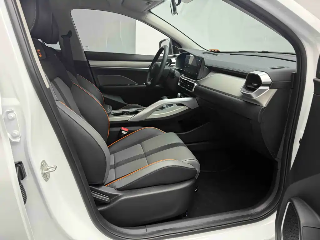 Geely Auto Geely Binyue 2024 1.5T DCT Dragon Edition 2024 - thumbnail 3