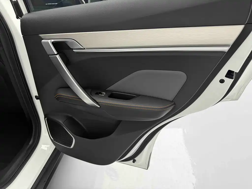 Geely Auto Geely Binyue 2024 1.5T DCT Dragon Edition 2024 - thumbnail 8