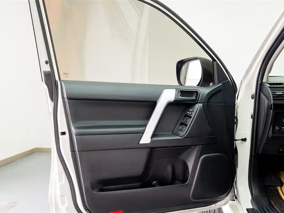 Toyota Toyota Prado 2018 3.5L Automatic TX 2019 - thumbnail 10