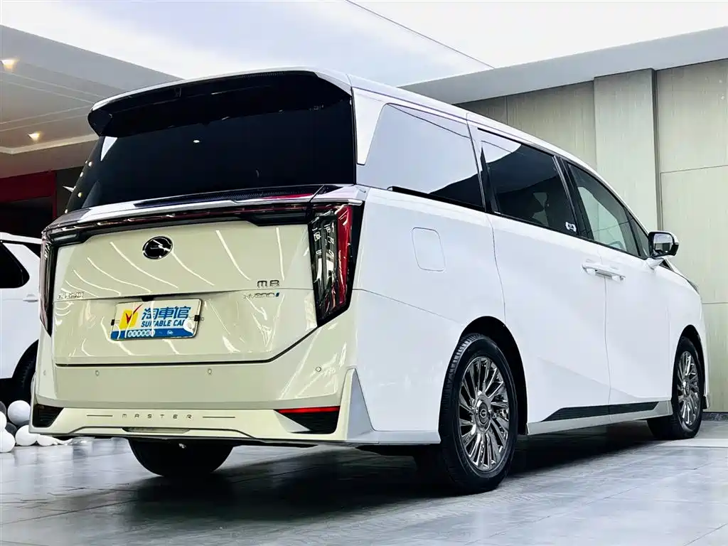 GAC Trumpchi GAC Trumpchi M8 2023 Master Series Hybrid Supreme Edition 2023 - thumbnail 4