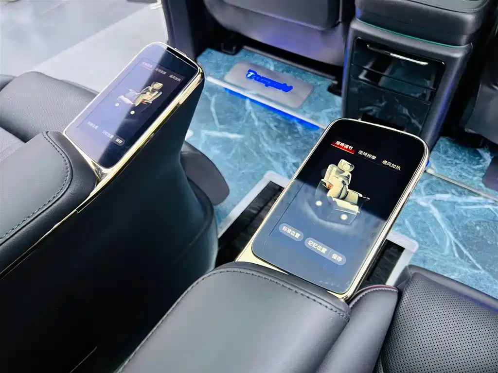 GAC Trumpchi GAC Trumpchi M8 2023 Master Series Hybrid Supreme Edition 2023 - thumbnail 16