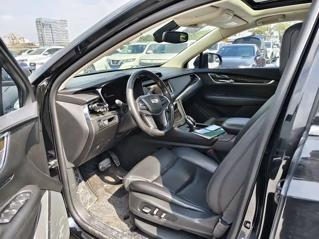 Cadillac Cadillac XT5 2016 28T AWD Luxury 2016 - thumbnail 4