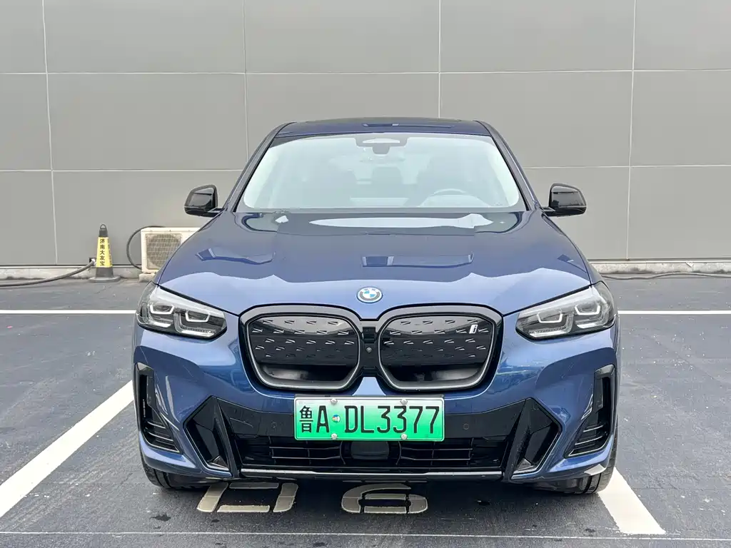 BMW BMW iX3 2022 Create Leading Model 2022 - thumbnail 2