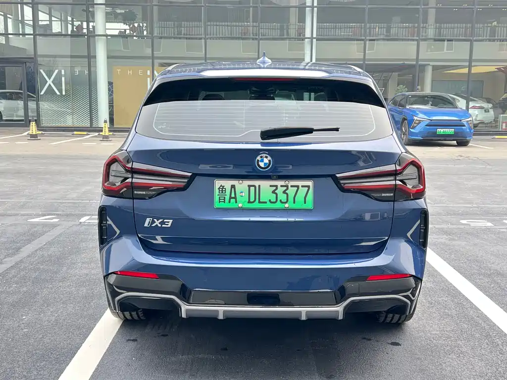 BMW BMW iX3 2022 Create Leading Model 2022 - thumbnail 4