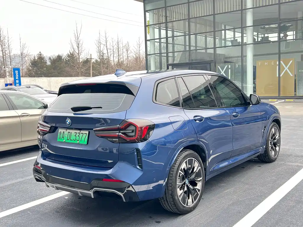 BMW BMW iX3 2022 Create Leading Model 2022 - thumbnail 17