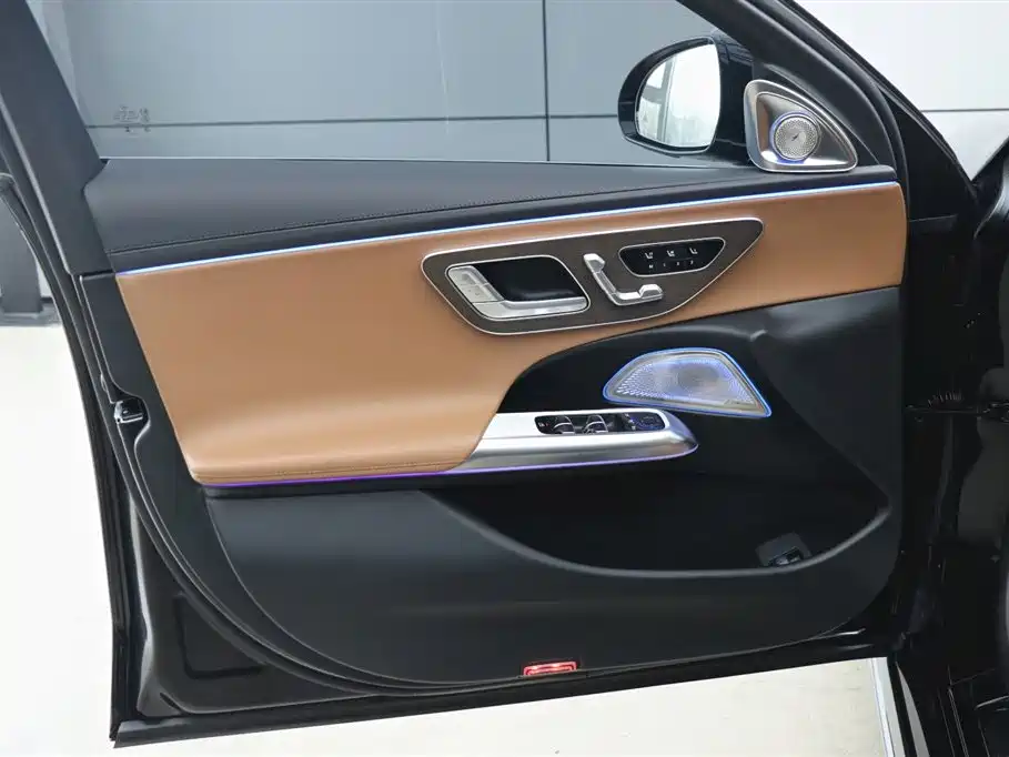 Mercedes-Benz Mercedes-Benz E-Class 2025 Model Year Facelift E 300 L Luxury Edition 2025 - thumbnail 10
