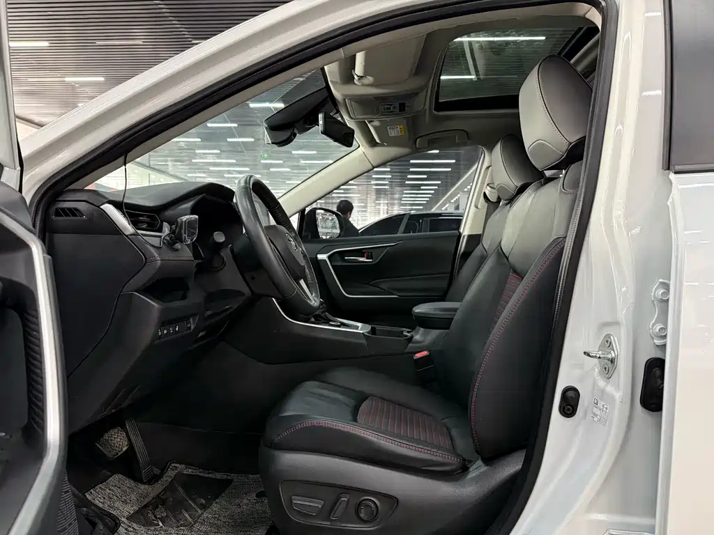 Toyota RAV4 Prime 2021 2.5L AWD Premium 2022 - thumbnail 4