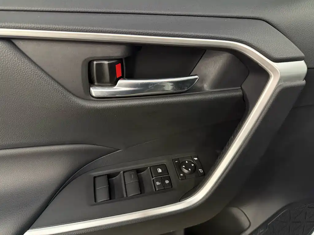 Toyota RAV4 Prime 2021 2.5L AWD Premium 2022 - thumbnail 6
