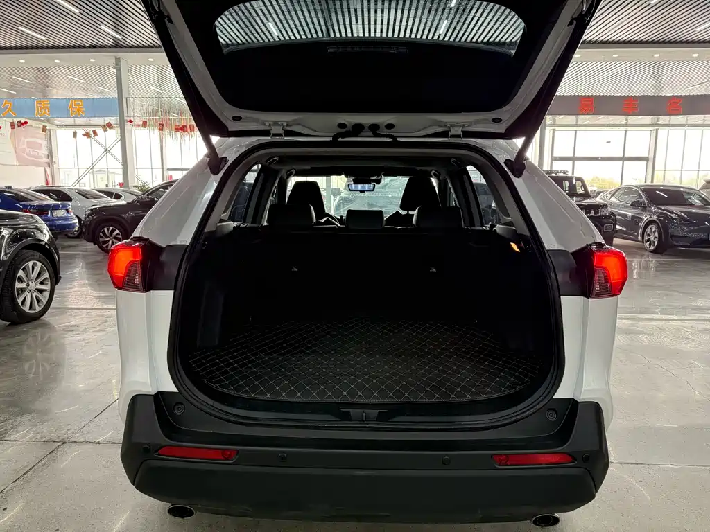 Toyota RAV4 Prime 2021 2.5L AWD Premium 2022 - thumbnail 23