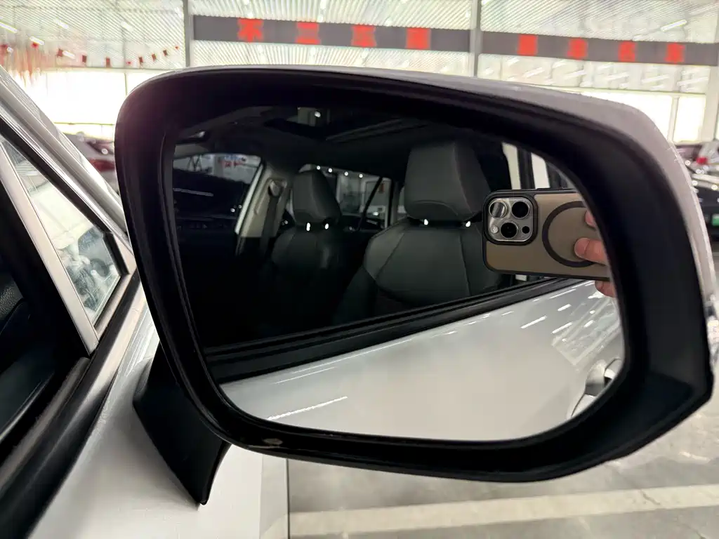 Toyota RAV4 Prime 2021 2.5L AWD Premium 2022 - thumbnail 28