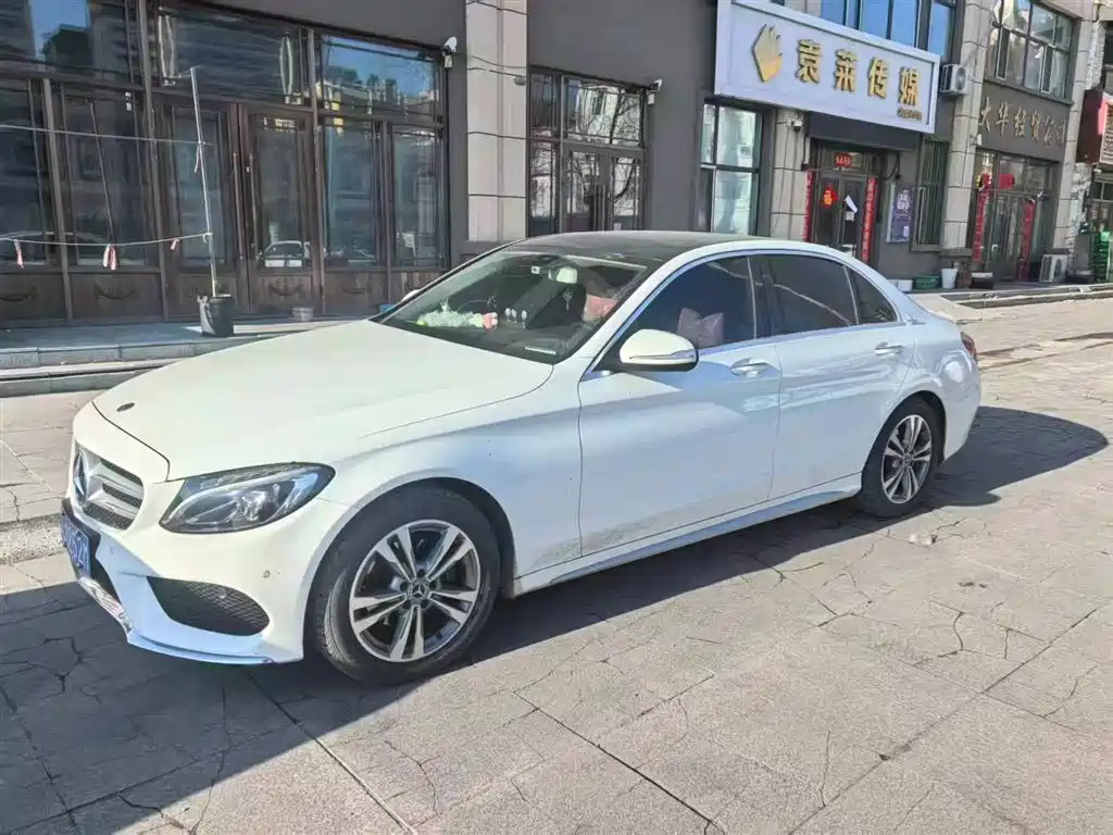 Mercedes-Benz Mercedes-Benz C-Class 2017 Model Year Facelift C 200 L Sport Edition 2017 - thumbnail 2
