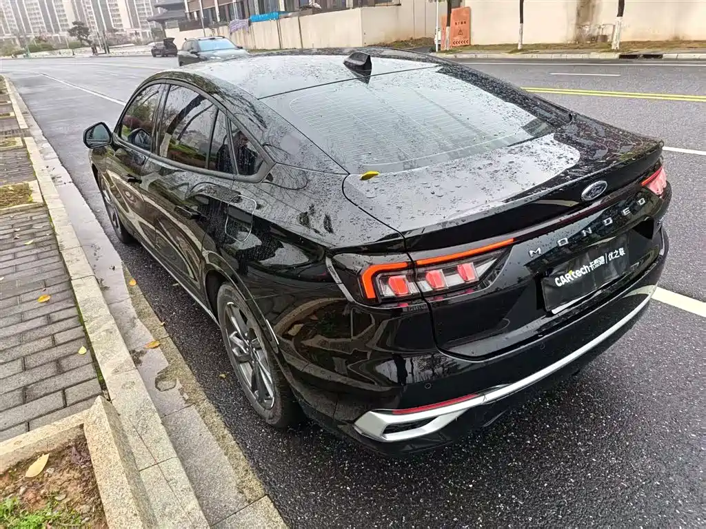 Ford Mondeo 2025 2.0T EcoBoost Luxury 2024 - thumbnail 5