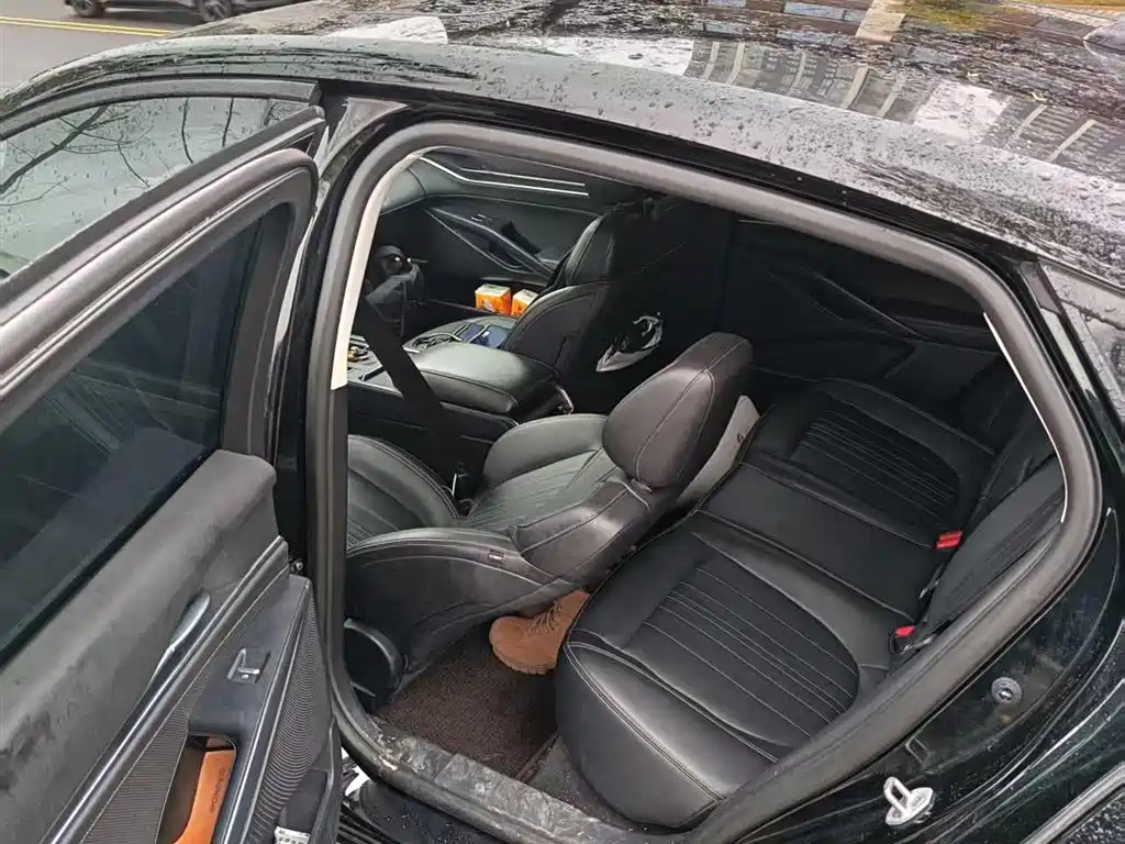 Ford Mondeo 2025 2.0T EcoBoost Luxury 2024 - thumbnail 8