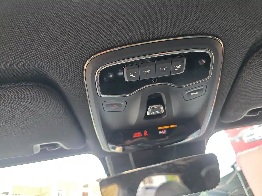 Lynk & Co Lynk & Co 03 2018 1.5TD DCT Pro Edition Euro V 2019 - thumbnail 16