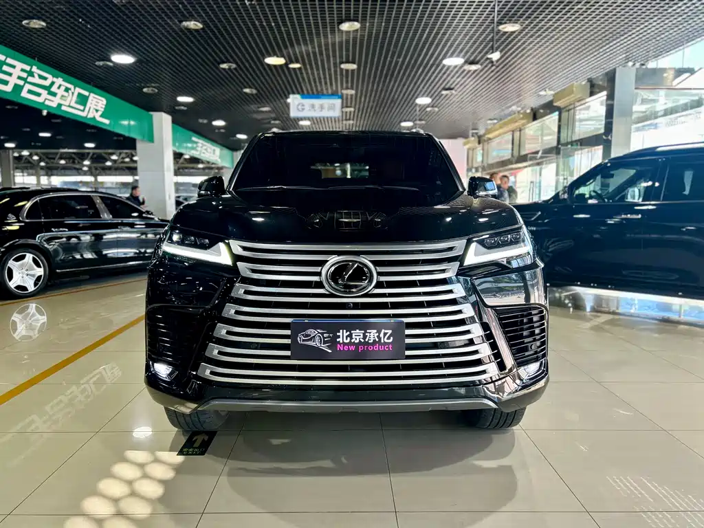 Lexus Lexus LX 2025 700h VIP Edition 2026 - thumbnail 2