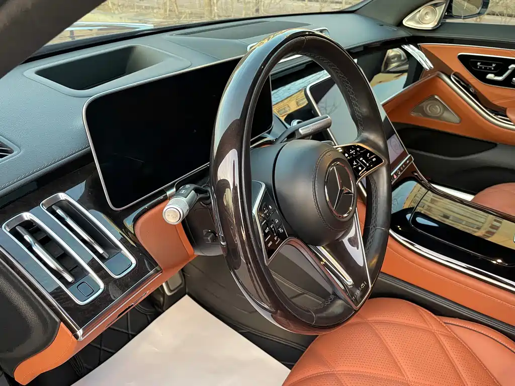 Mercedes-Benz Maybach S-Class 2022 S 480 4MATIC Intelligent Premium Special Edition 2022 - thumbnail 15