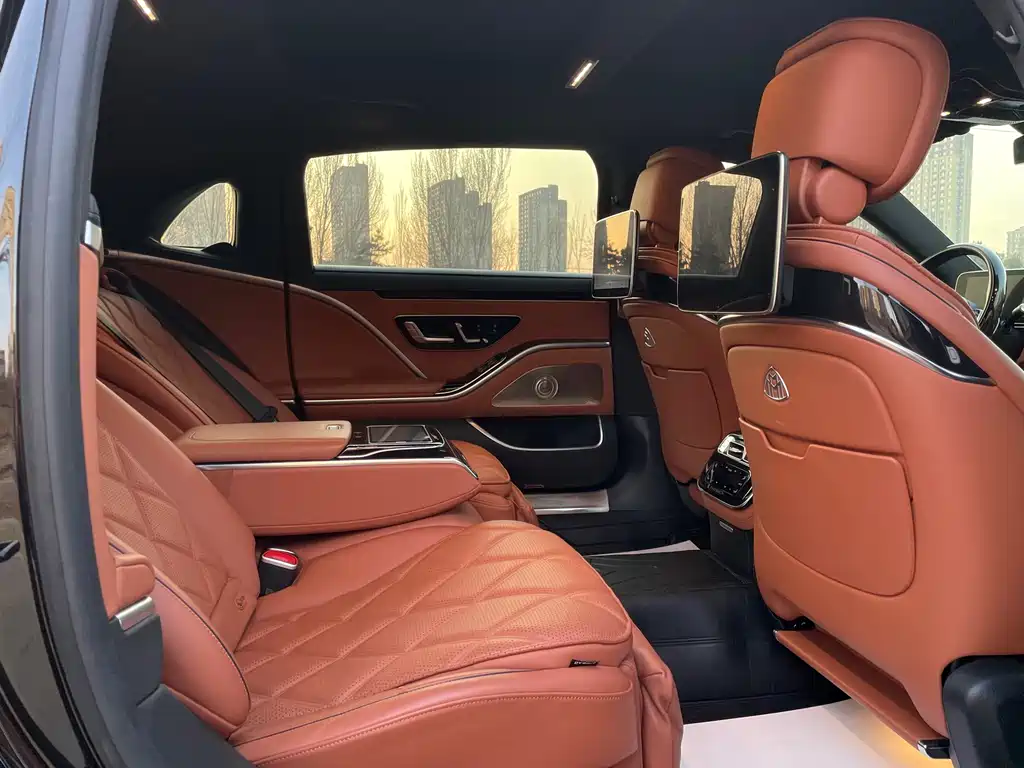 Mercedes-Benz Maybach S-Class 2022 S 480 4MATIC Intelligent Premium Special Edition 2022 - thumbnail 20