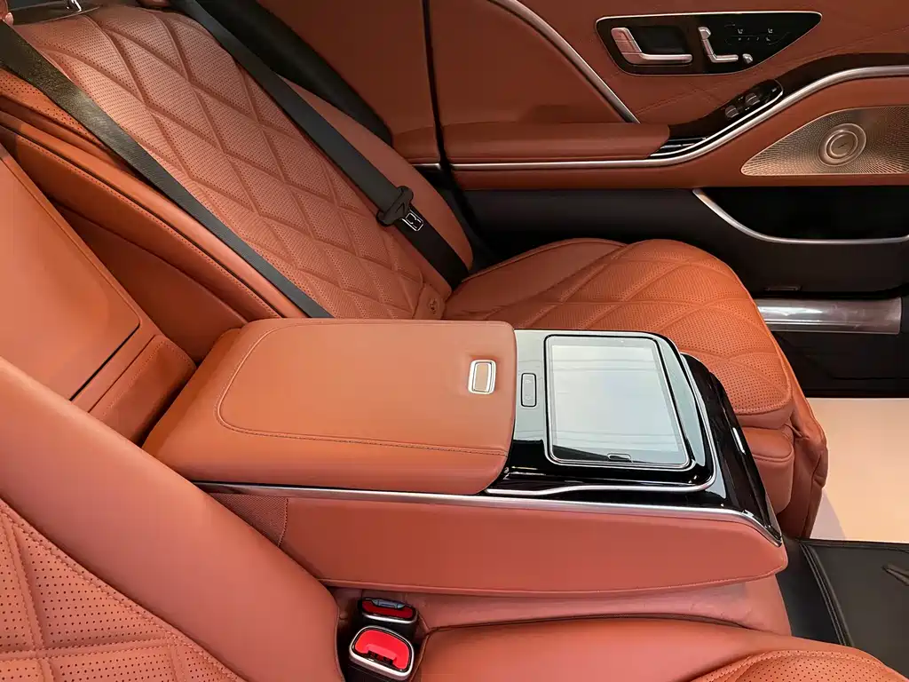 Mercedes-Benz Maybach S-Class 2022 S 480 4MATIC Intelligent Premium Special Edition 2022 - thumbnail 23