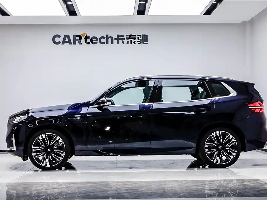 BMW BMW X3 2025 xDrive30L Premium M Sport Night Package 2025 - thumbnail 3