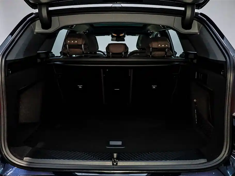 BMW BMW X3 2025 xDrive30L Premium M Sport Night Package 2025 - thumbnail 6