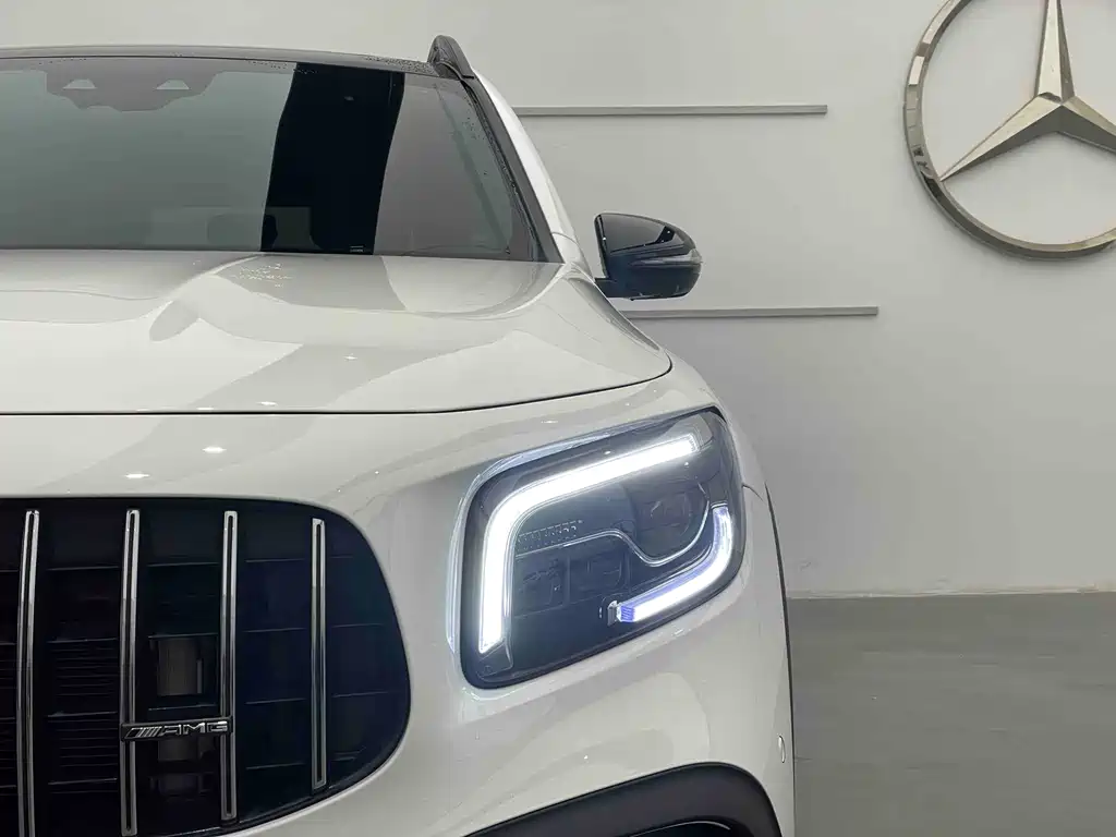 Mercedes-Benz Mercedes-Benz GLB AMG 2021 AMG GLB 35 4MATIC 2022 - thumbnail 2
