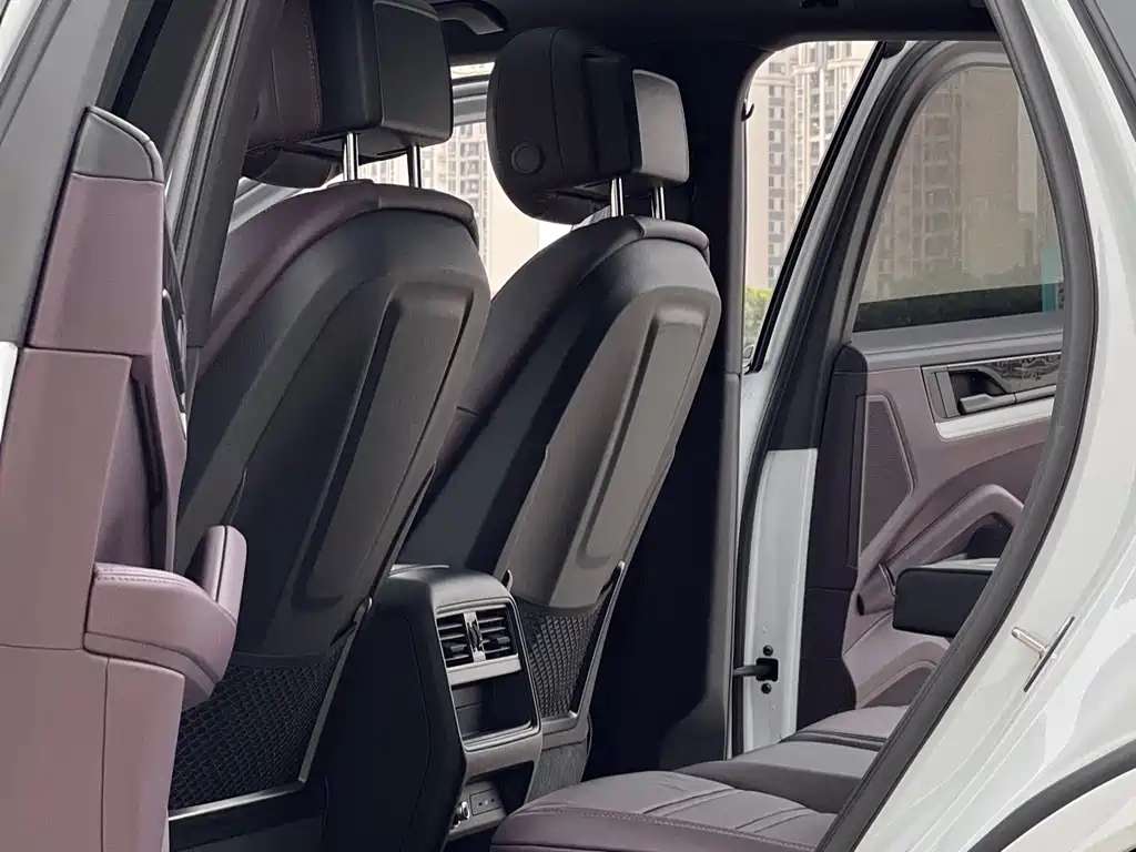 Porsche Porsche Cayenne 2025 Model Year Cayenne 3.0T Dream Chaser Edition 2025 - thumbnail 5