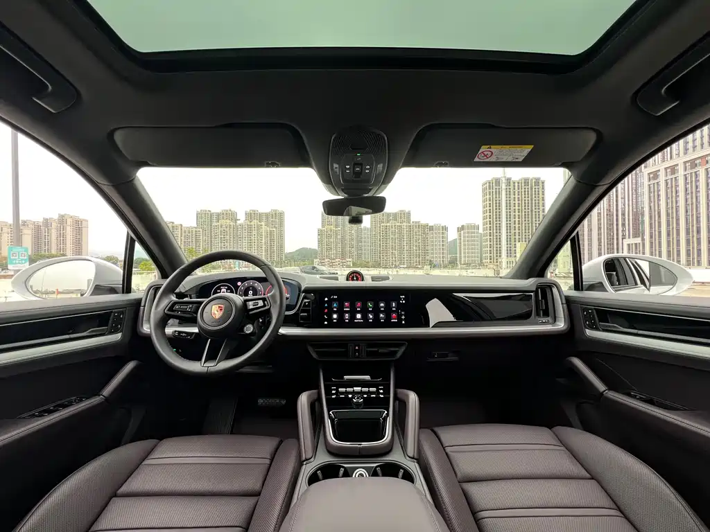 Porsche Porsche Cayenne 2025 Model Year Cayenne 3.0T Dream Chaser Edition 2025 - thumbnail 8